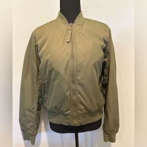 GAP Core surplus army green jacket size Medium